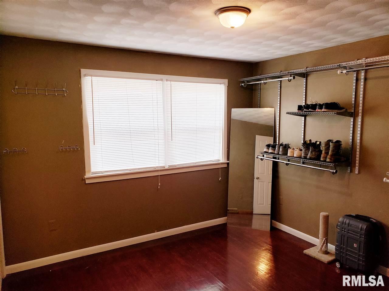 674 South Ridgeview Lane Peoria, IL 61604 - Photo 4 of 21 Gallery Image 4