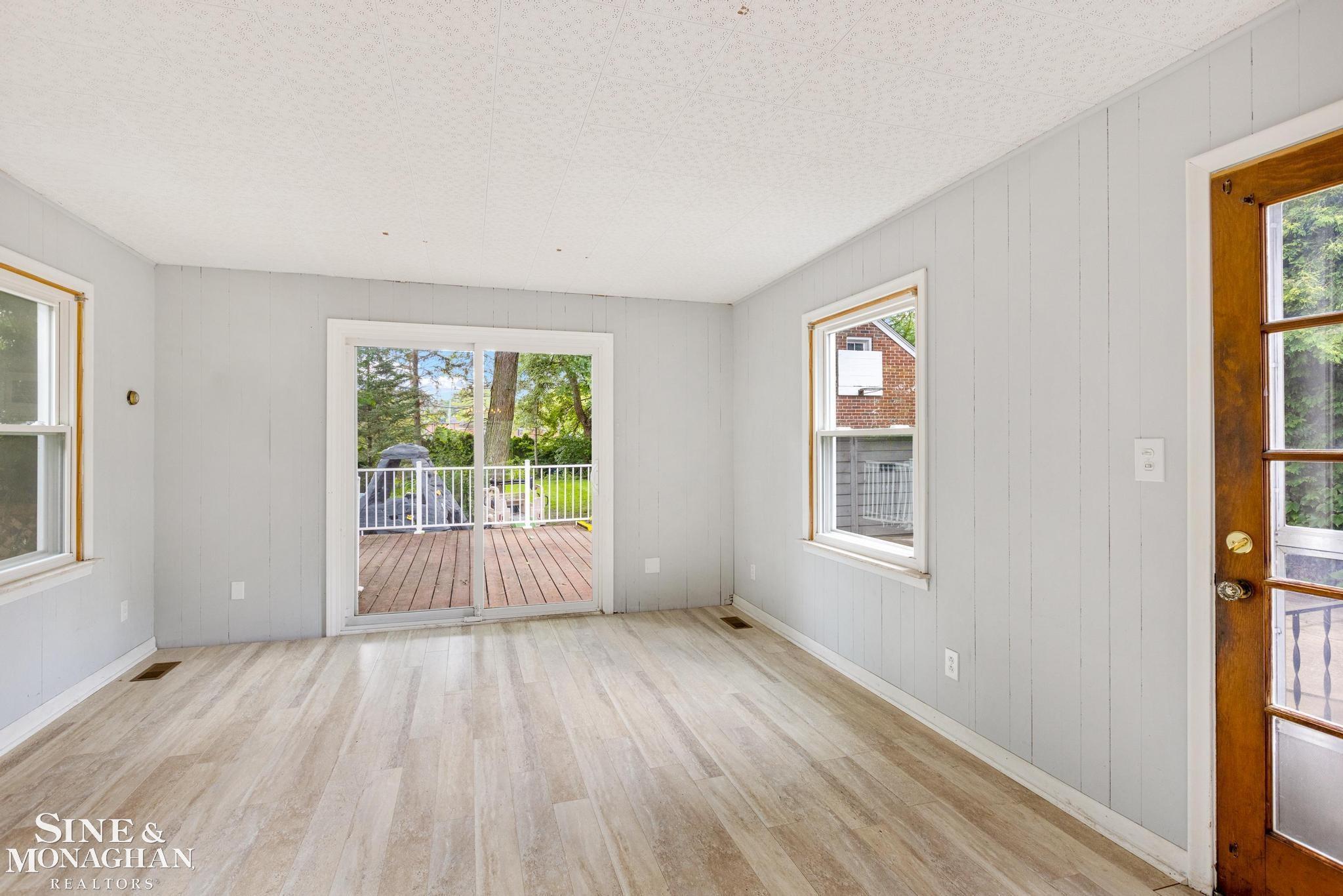 943 Washington Road Grosse Pointe, MI 48230 - Photo 9 of 41