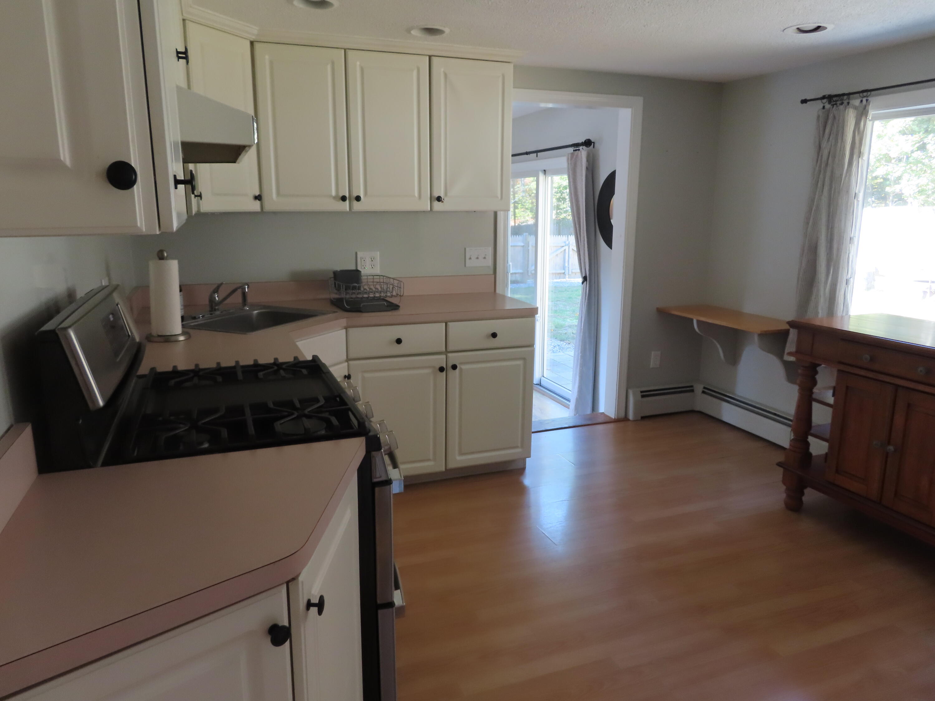 25 Donegal Circle Centerville, MA 02632 - Photo 3 of 19 IMG_0314