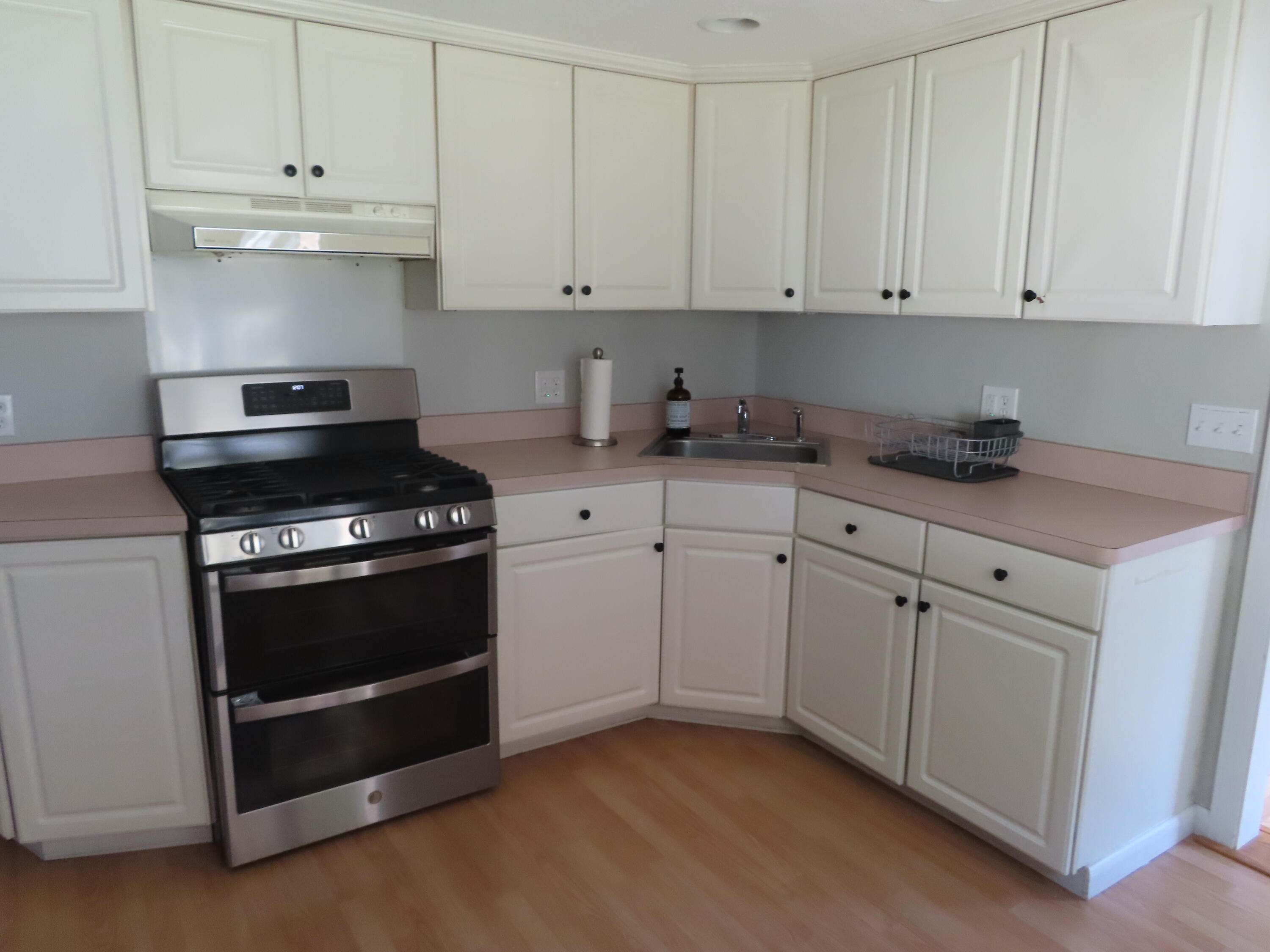 25 Donegal Circle Centerville, MA 02632 - Photo 4 of 19 IMG_0324