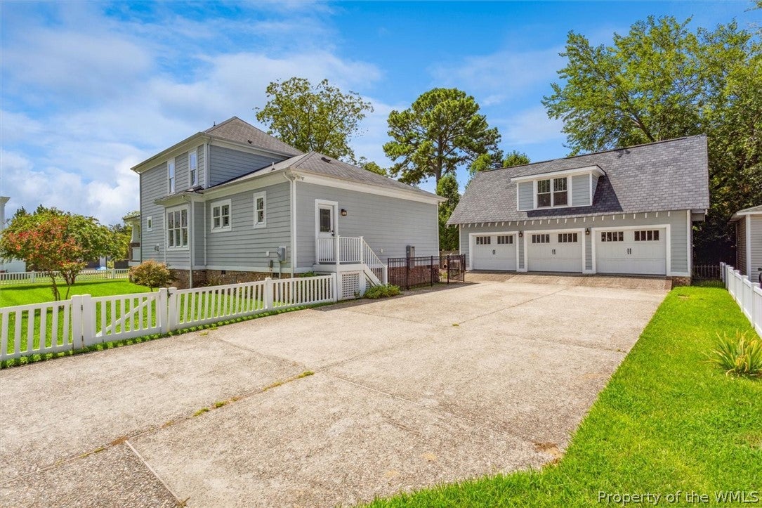 341 Syms Street Hampton, VA 23669 - Photo 4 of 46 Gallery Image 4