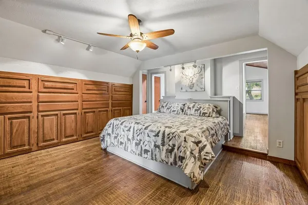 $899,900 | 86 Queens Drive, Pottsboro, TX 75076