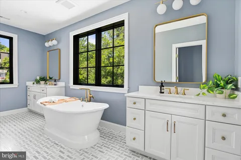 $4,275,000 | 2733 Chesapeake Street Northwest, Washington, DC 20008