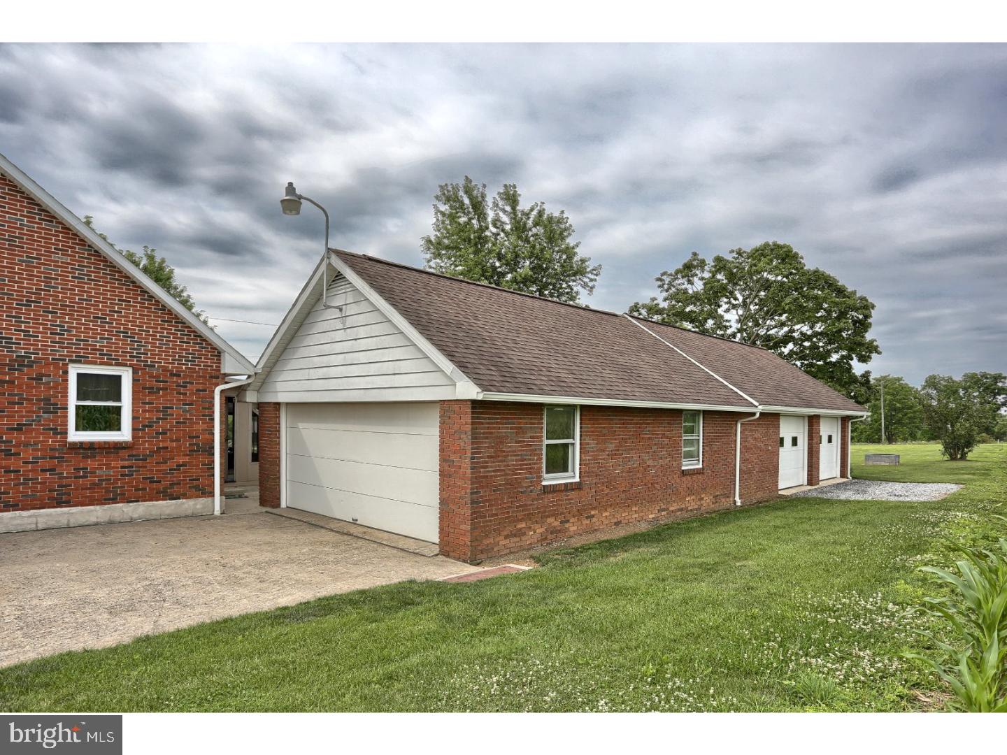 145 Daub Road Myerstown, PA 17067 - Photo 2 of 25 Gallery Image 2