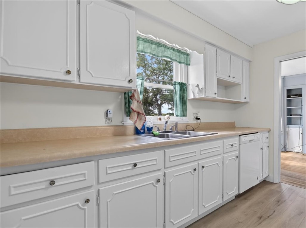 3113 Lake Road Williamson, NY 14589 - Photo 14 of 45 Gallery Image 14