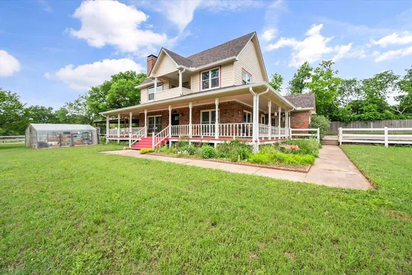 $700,000 | 2 Carrol Price Court, Unit A, Mansfield, TX 76063