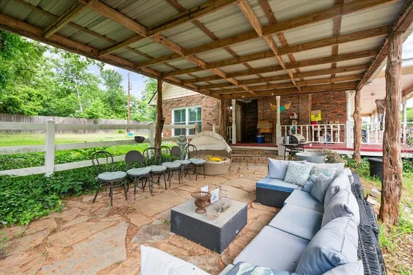 $700,000 | 2 Carrol Price Court, Unit A, Mansfield, TX 76063