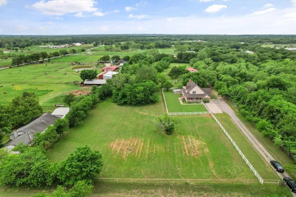 $700,000 | 2 Carrol Price Court, Unit A, Mansfield, TX 76063