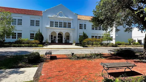 $2,438,000 | 1732 Cunliff Lane, Sarasota, FL 34239