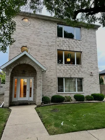 $3,000 | 2825 73rd Avenue, Unit 2, Elmwood Park, IL 60707