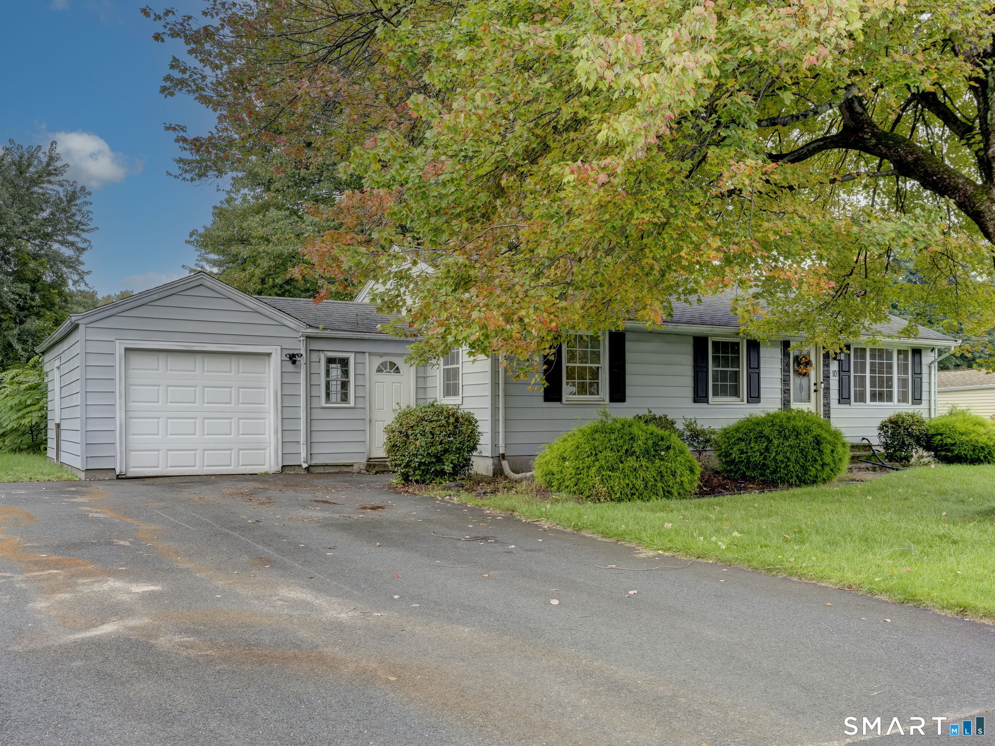 10 Meadowlark Road Enfield, CT 06082 - Photo 1 of 28 Gallery Image 1
