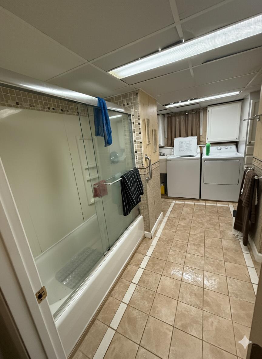 1629 West Boulevard Racine, WI 53405 - Photo 13 of 23 Downstairs bathroom