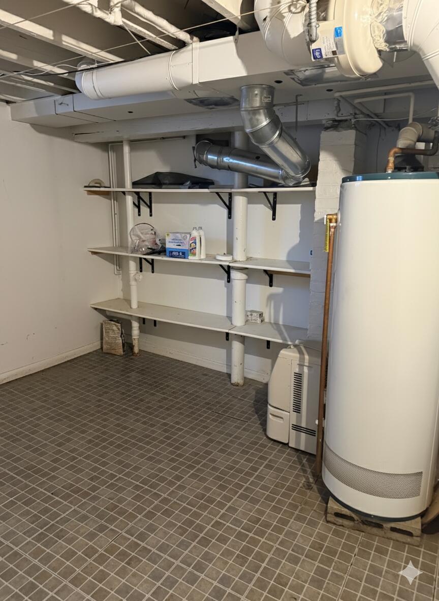 1629 West Boulevard Racine, WI 53405 - Photo 17 of 23 Lower level