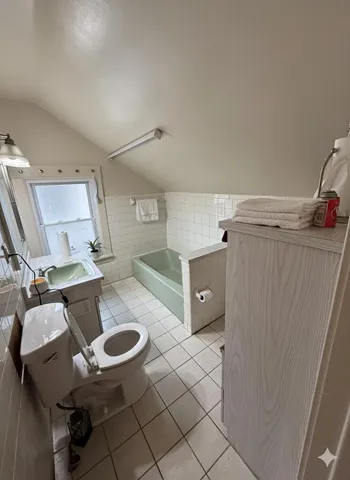 $220,000 | 1629 West Boulevard, Racine, WI 53405