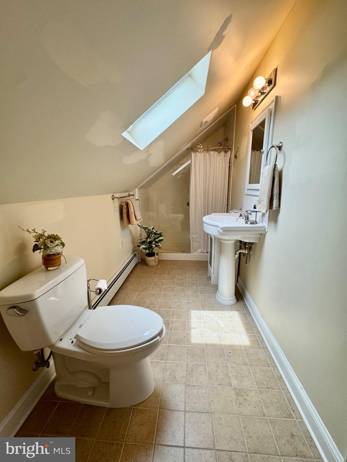 746 Hope Road Centreville, MD 21617 - Photo 22 of 27 2nd level full bath
