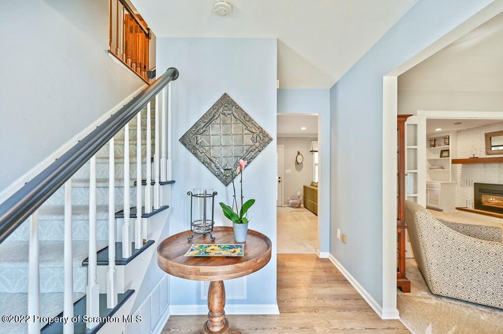 1301 Oakmont Road Clarks Summit, PA 18411 - Photo 7 of 50 1301 Oakmont Rd 07