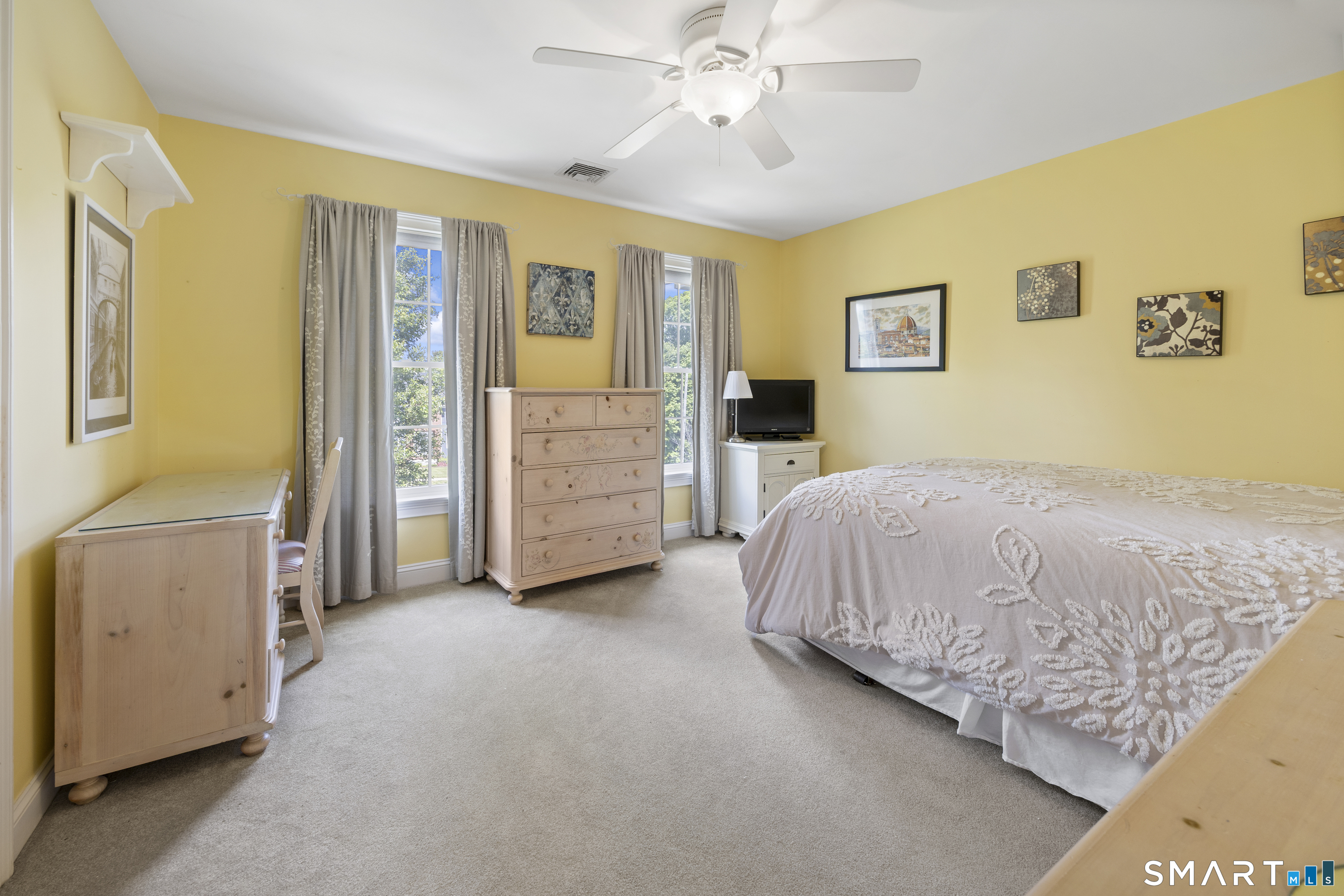 325 Westwood Road Bristol, CT 06010 - Photo 27 of 40