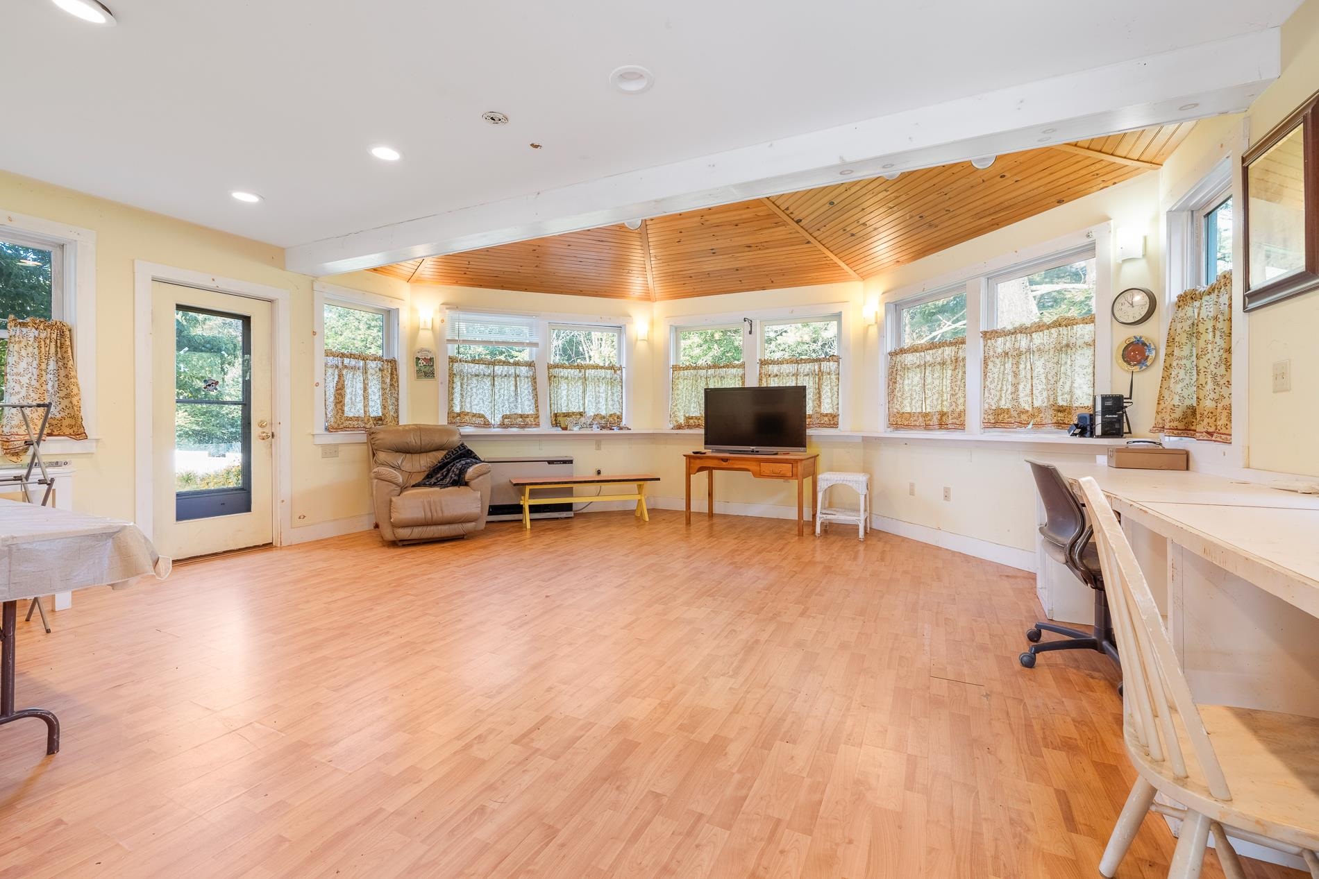 8 Station Road Hartland, VT 05048 - Photo 4 of 37