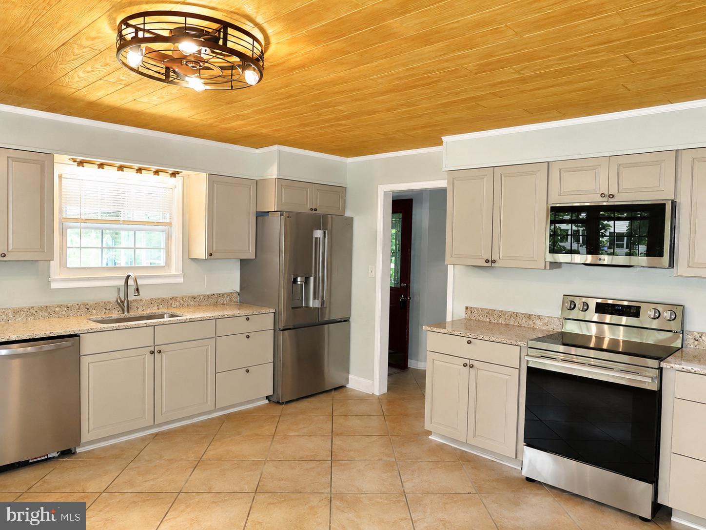 159 Mill Road Swedesboro, NJ 08085 - Photo 5 of 46 Gallery Image 5