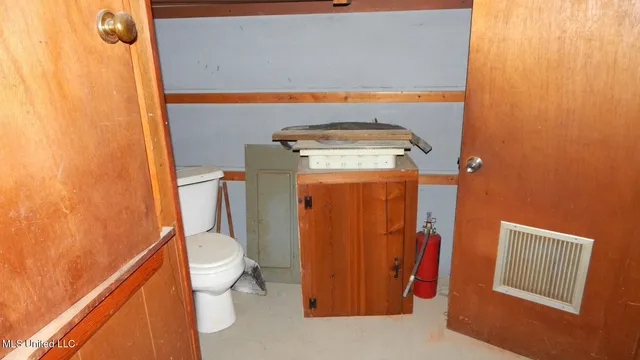 $60,000 | 395 East Van Dorn Avenue, Holly Springs, MS 38635