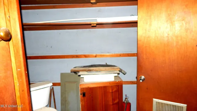 $60,000 | 395 East Van Dorn Avenue, Holly Springs, MS 38635