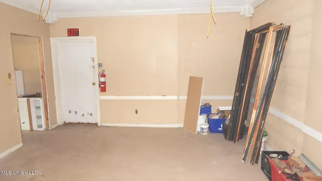 $60,000 | 395 East Van Dorn Avenue, Holly Springs, MS 38635