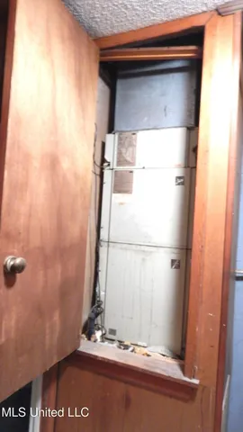 $60,000 | 395 East Van Dorn Avenue, Holly Springs, MS 38635