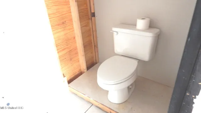 $60,000 | 395 East Van Dorn Avenue, Holly Springs, MS 38635