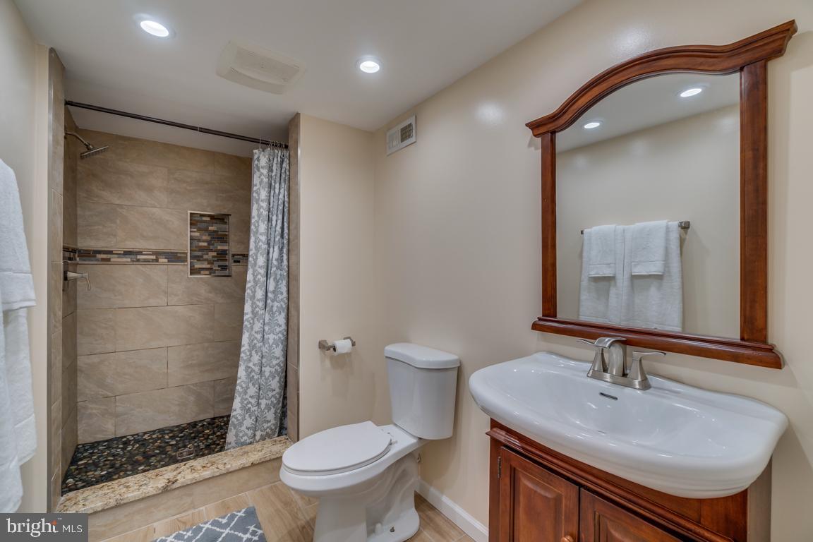 7308 Torran Rocks Way Gaithersburg, MD 20879 - Photo 16 of 44 Gallery Image 16