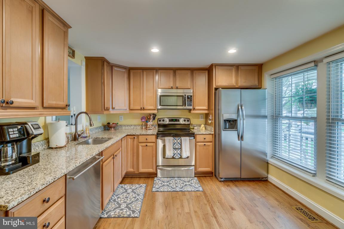 7308 Torran Rocks Way Gaithersburg, MD 20879 - Photo 4 of 44 Gallery Image 4