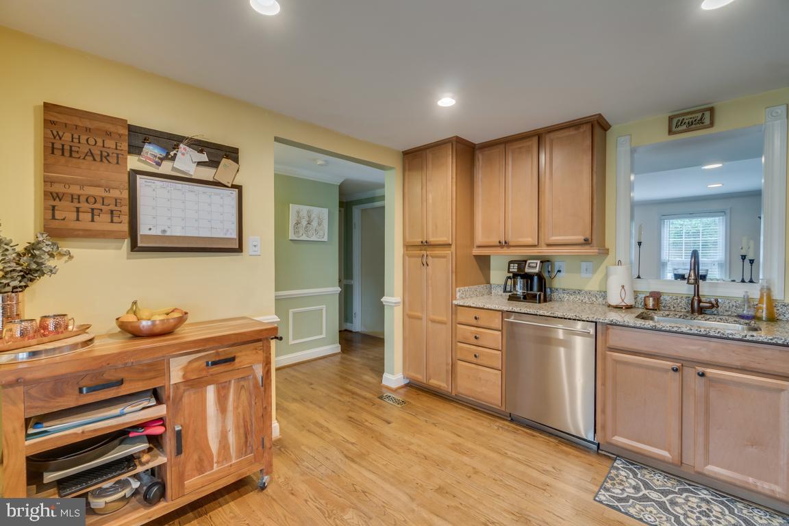 7308 Torran Rocks Way Gaithersburg, MD 20879 - Photo 6 of 44 Gallery Image 6
