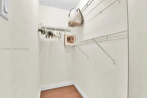 $3,200 | 821 Meridian Avenue, Unit 9, Miami Beach, FL 33139