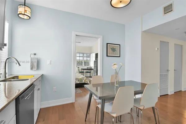 $3,200 | 821 Meridian Avenue, Unit 9, Miami Beach, FL 33139