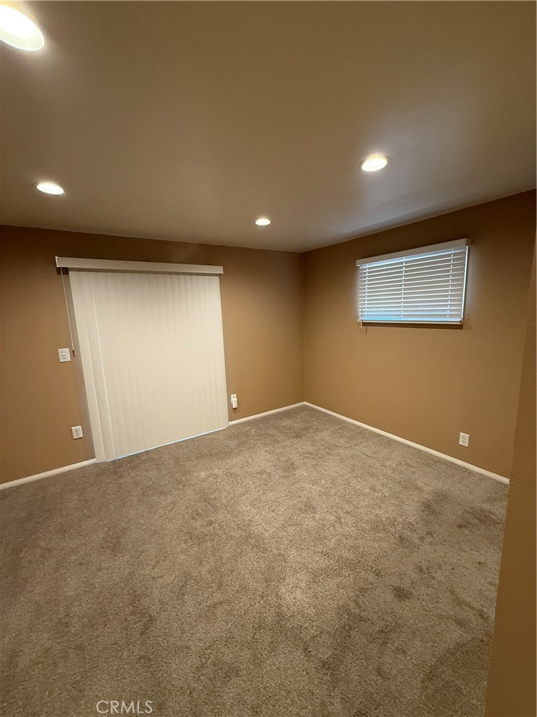 221 South Ranburn Avenue Azusa, CA 91702 - Photo 4 of 7