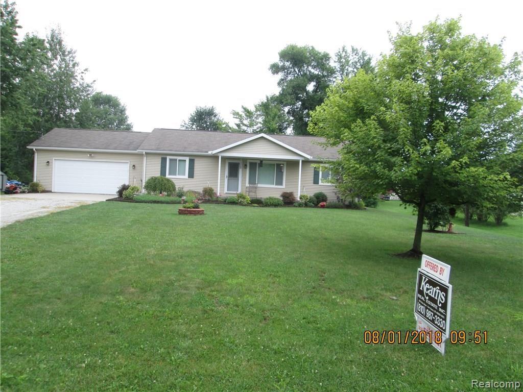 2438 Beach Road Port Huron, MI 48060 - Photo 2 of 72 IMG_4482.JPG