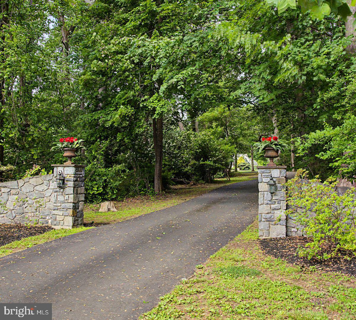 6025 Stoney Hill Road New Hope, PA 18938 - Photo 6 of 14