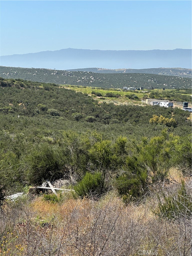66 Rocky Knoll Road Hemet, CA 92544 - Photo 10 of 11 a view of an ocean and city