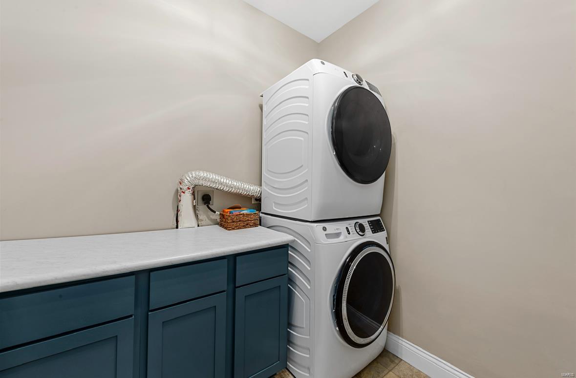 5929 Hawkins Ridge Court St. Louis, MO 63129 - Photo 21 of 41 Gallery Image 21