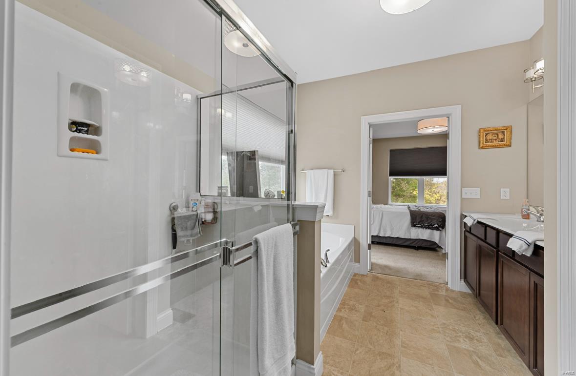 5929 Hawkins Ridge Court St. Louis, MO 63129 - Photo 27 of 41 Gallery Image 27