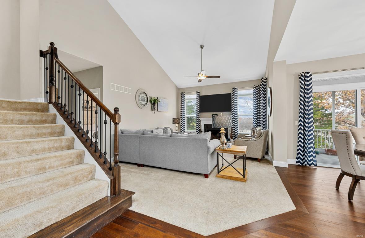 5929 Hawkins Ridge Court St. Louis, MO 63129 - Photo 7 of 41 Gallery Image 7