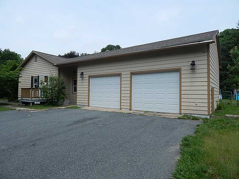 9 Leuba Road Coventry, RI 02816 - Photo 3 of 21 Exterior Front.