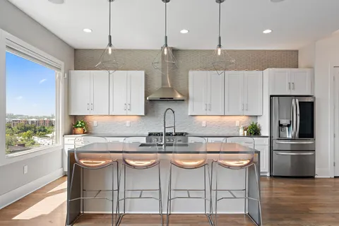 $1,150,000 | 118 B Fern Avenue, Nashville, TN 37207