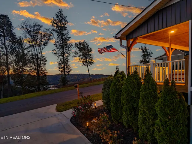 $615,000 | 400 Sunset Boulevard, Maynardville, TN 37807