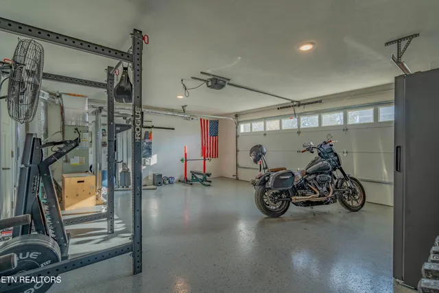 $615,000 | 400 Sunset Boulevard, Maynardville, TN 37807