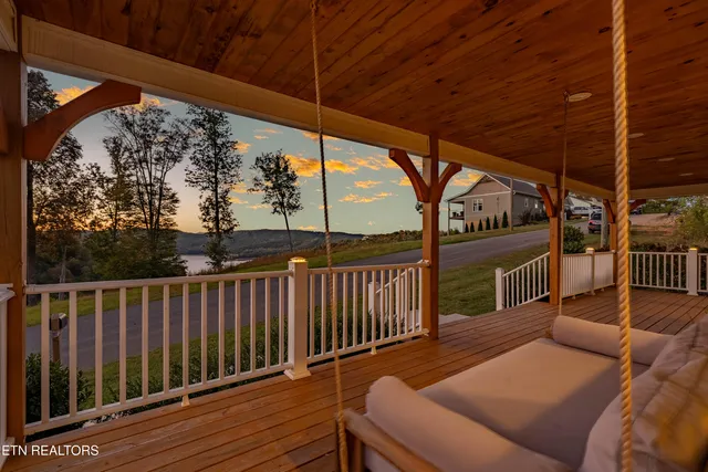 $615,000 | 400 Sunset Boulevard, Maynardville, TN 37807