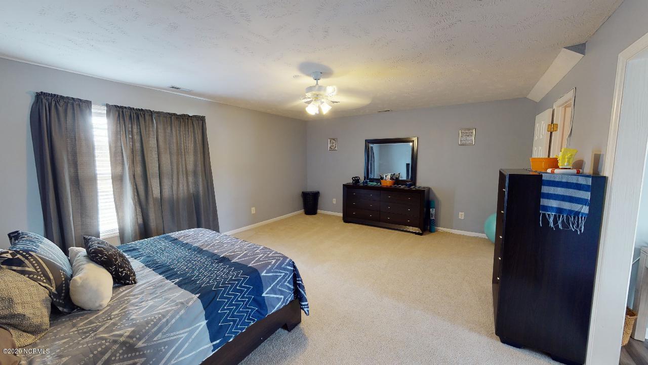 205 Target Lane Hubert, NC 28539 - Photo 40 of 47 205-Target-04262020_232357