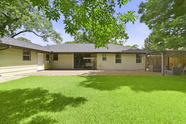 $2,750 | 3123 Deal Street, Houston, TX 77025