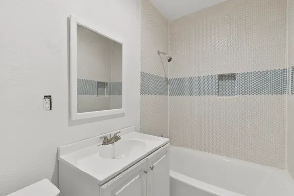 $2,750 | 3123 Deal Street, Houston, TX 77025