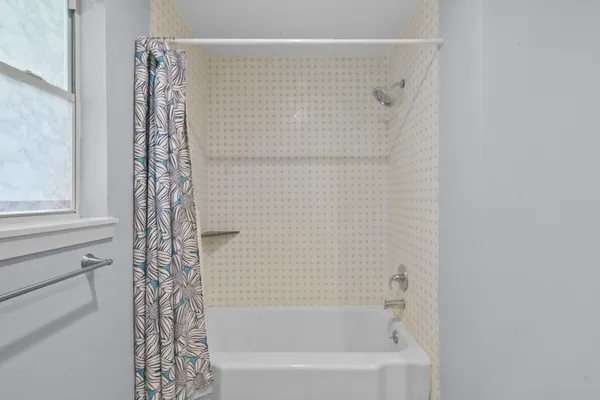 $2,750 | 3123 Deal Street, Houston, TX 77025