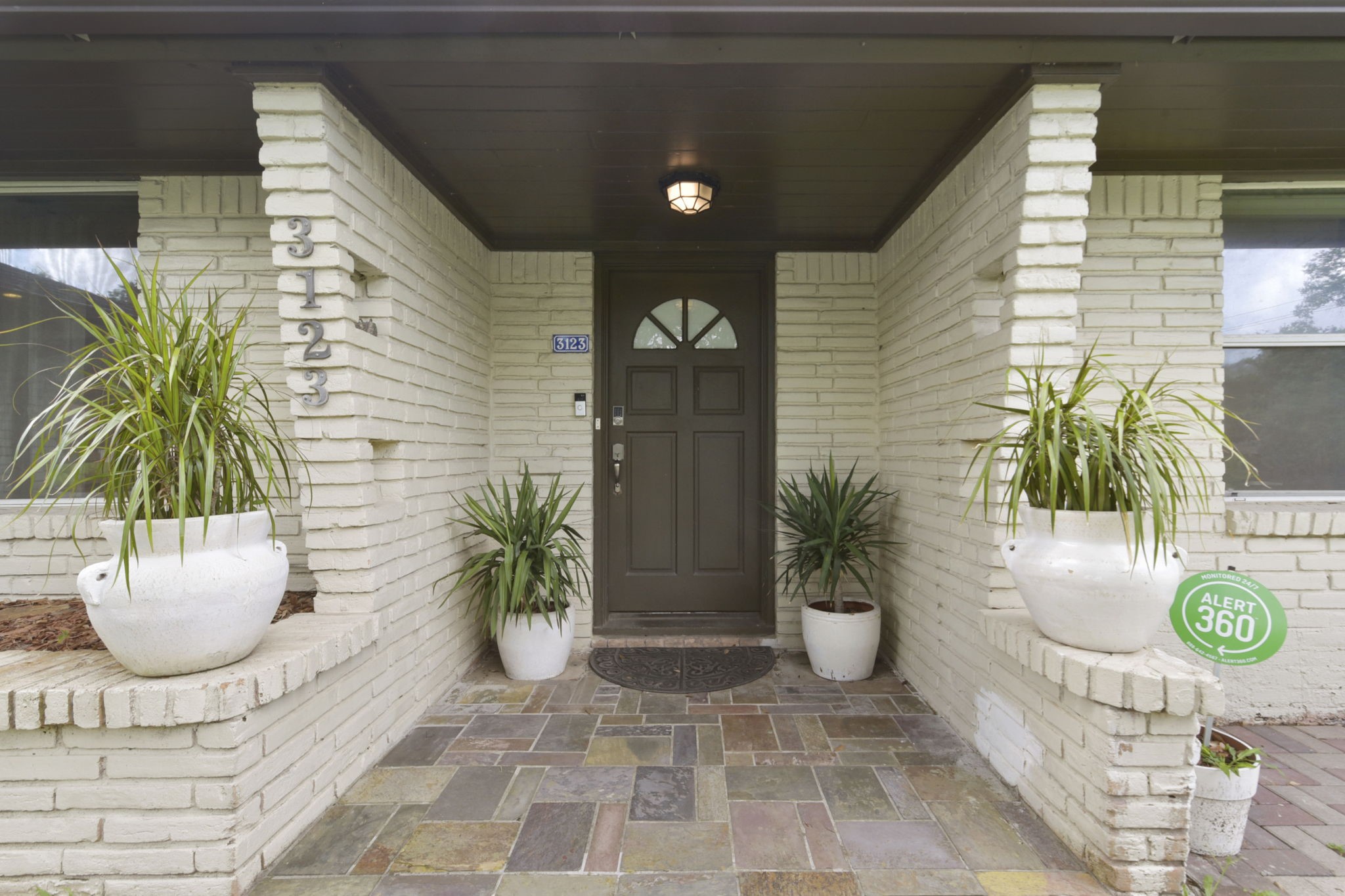 3123 Deal Street Houston, TX 77025 - Photo 3 of 28